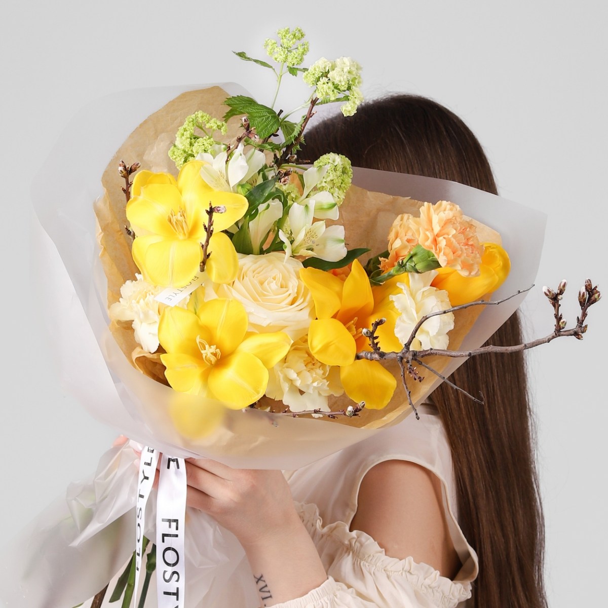 Весенний букет с тюльпанами